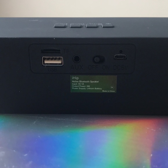 iHip Bluetooth/Aux speaker - Picture 4 of 4